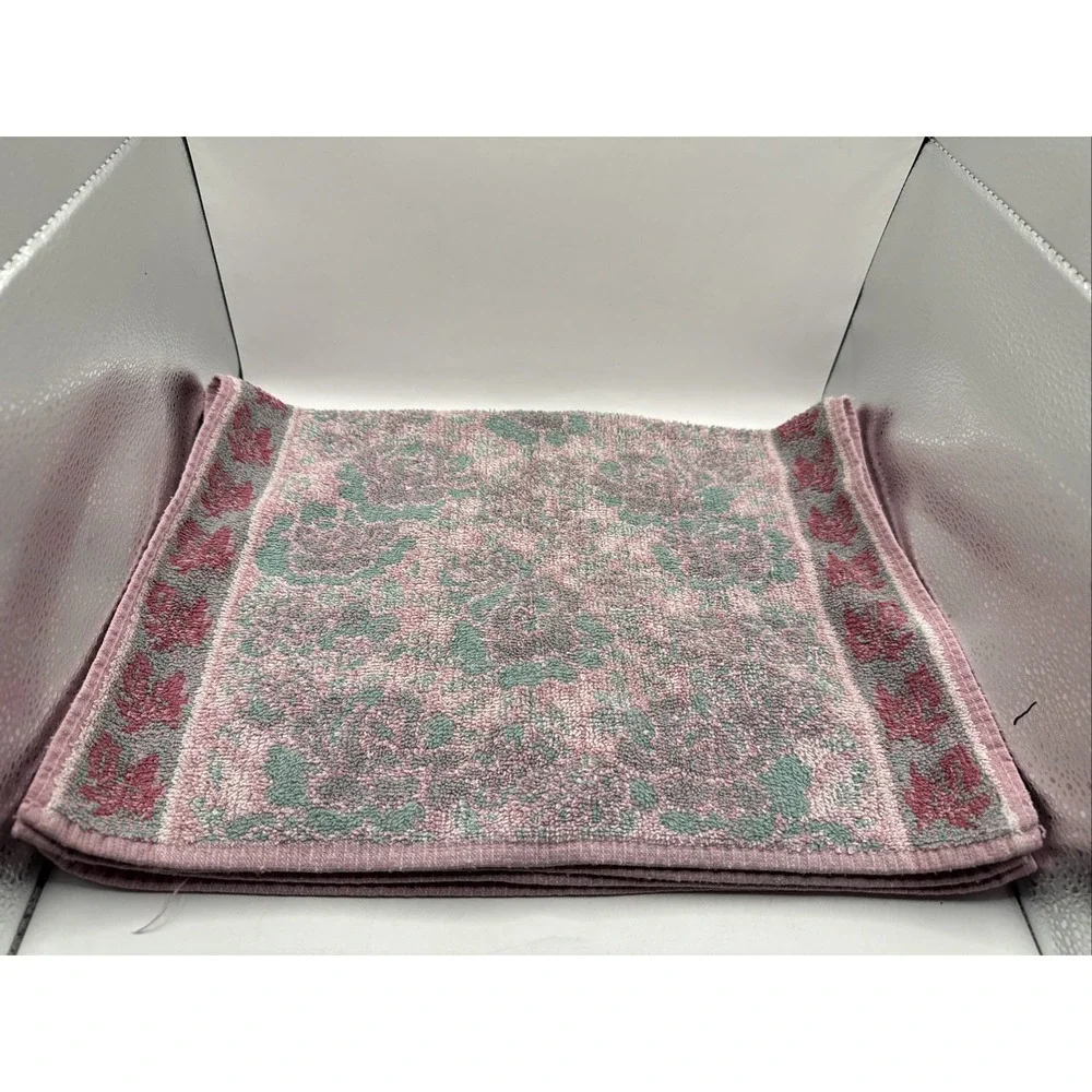 2 -Vtg 70s Cannon Special Effects Floral Hand Towel 22.5x16